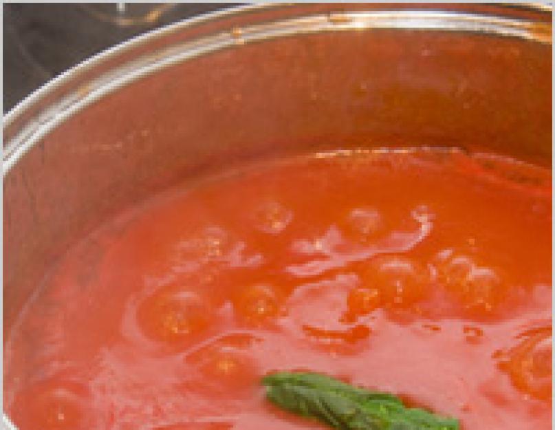 Томатный соус в домашних условиях – натурально! Домашний томатный соус из свежих помидоров, томатной пасты или сока, с перцем чили, травами, чесноком. Томатный соус из свежих помидоров
