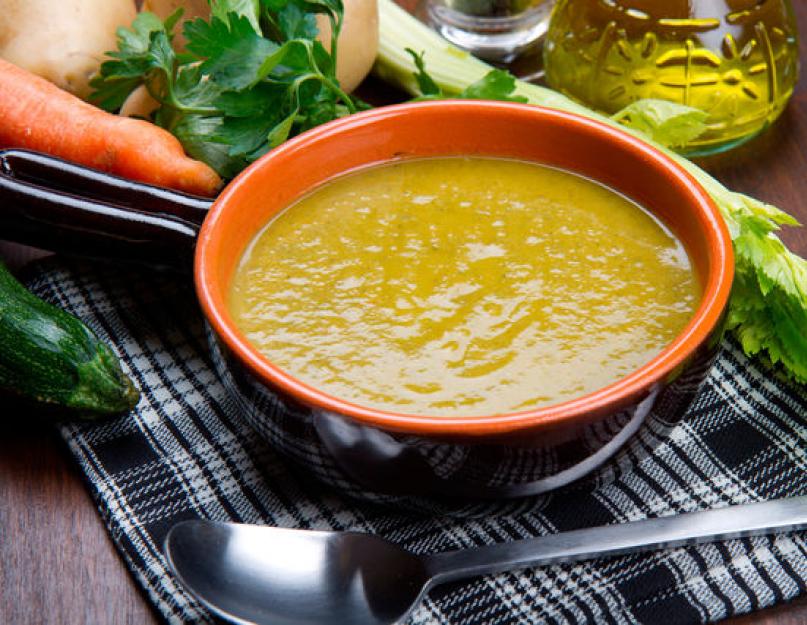 Правильное питание супы рецепты. Рецепт овощного диетического супа-пюре из кольраби. Овощной суп из цветной капусты