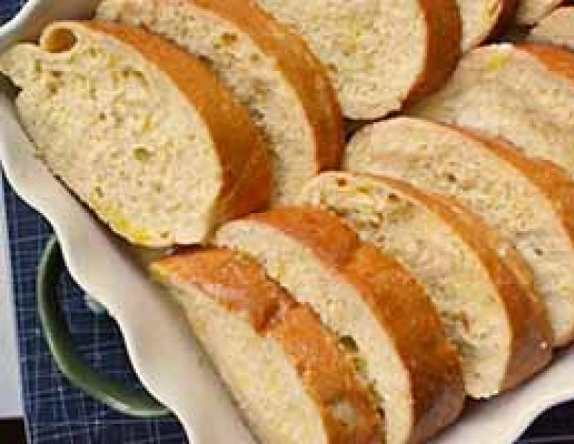Как обжарить белый хлеб. Хлеб в молоке на сковороде – гренки, сладкие, острые, и к бульону. Жарим румяные гренки из хлеба в молоке на сковороде