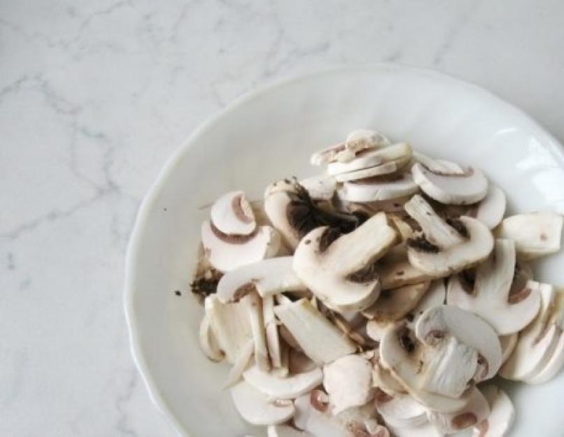 Побалуйте домашних вкусными щами из свежей капусты с грибами. Рецепты ароматных щей из свежей капусты с грибами. Щи «Боярские» из свежей капусты с грибами