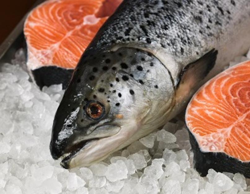 Лосось калории. Вкусный морской обитатель – лосось: какова калорийность и ценные качества рыбки? Можно использовать рыбу в косметологии