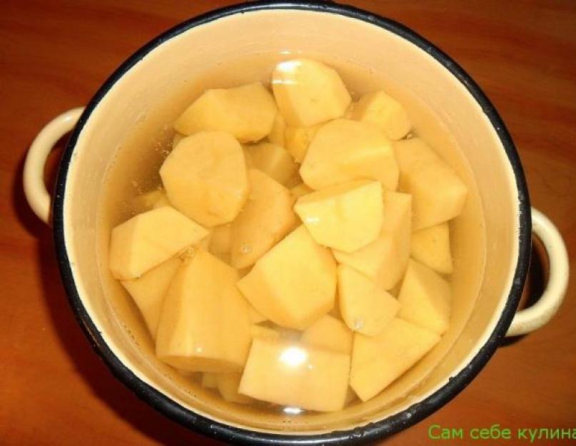 Как приготовить вкусное картофельное пюре: правила, секреты, необычные ингредиенты. Картофельное пюре без молока. Классический состав пюре из картошки