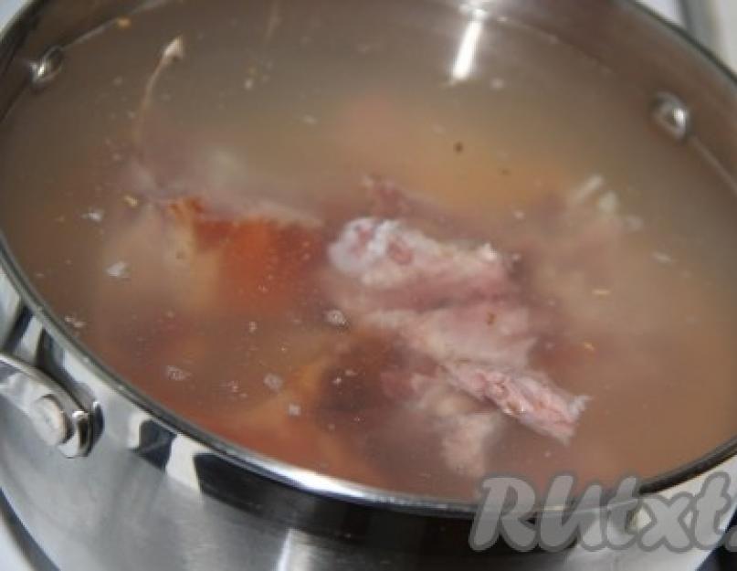 Гороховый суп пюре рецепт с копченостями ребрышками. Гороховый суп-пюре - самые вкусные, старые и новые оригинальные рецепты горячего блюда. Гороховый суп-пюре с грибами