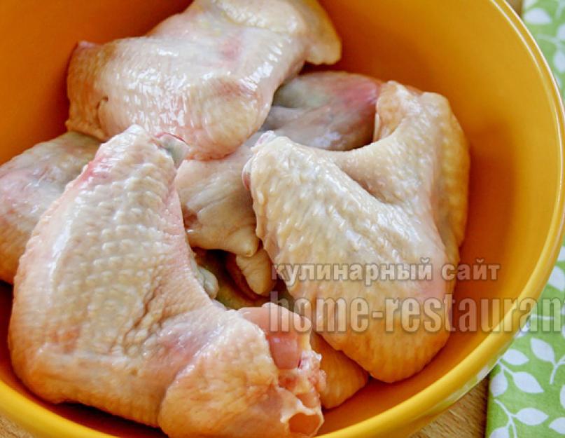Как делать крылья в духовке. Как приготовить куриные крылышки в духовке с хрустящей корочкой