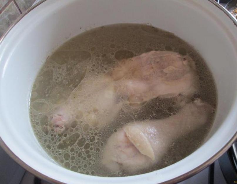 Куриный бульон с лапшой и яйцом. Видео: ароматный куриный суп. Видео: пряный куриный суп с рисом