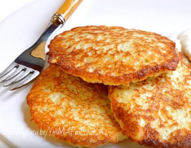 לביבות תפוחי אדמה תוצרת בית.  מתכון לפנקייק תפוחי אדמה - איך להפוך מנה פשוטה ליצירת מופת קולינרית.  לביבות תפוחי אדמה הכי טעימות עם גבינה