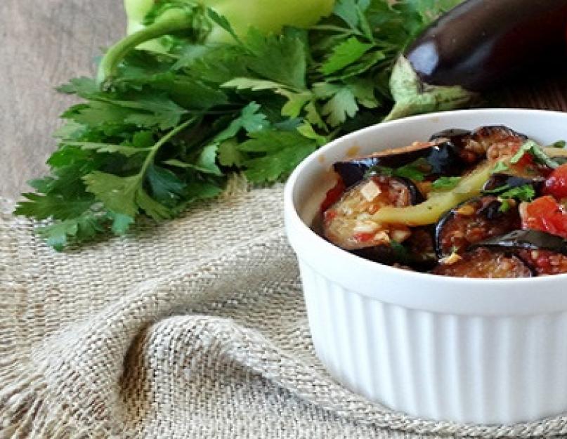 Баклажаны тушеные с помидорами - вкусные рецепты блюд на каждый день. Баклажаны тушеные с морковью, луком, помидорами