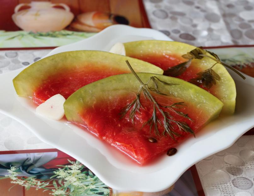Как солить и мариновать арбузы: классические и необычные рецепты. Засолка арбуза: что такое соленый арбуз и с чем его едят