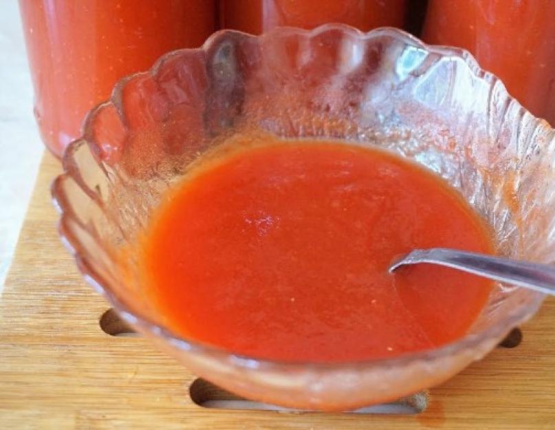 Приготовление соуса из томатов на зиму. Классический рецепт кетчупа из помидоров на зиму — пальчики оближешь. Томатный соус с чили
