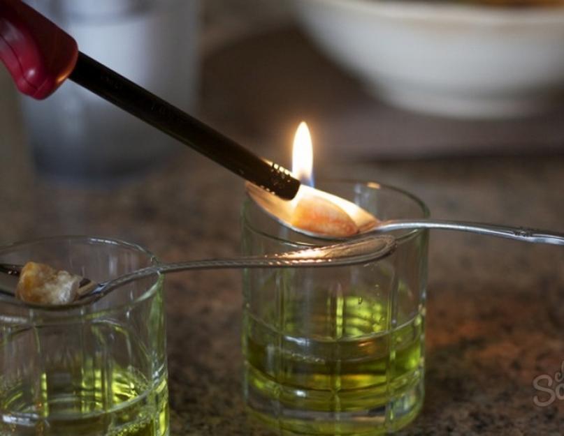 Absinthe comment la boire pure.  Culture de la consommation d'absinthe : comment et avec quoi boire correctement.  Cocktail « Taureau Vert »