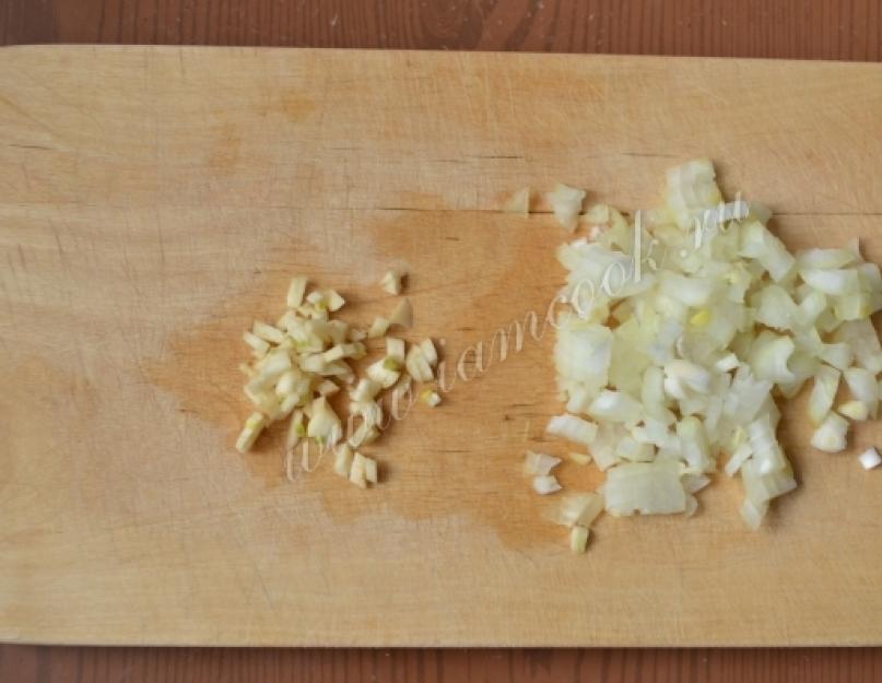 Shakshuka – œufs brouillés juifs.  Shakshuka – œufs brouillés juifs aux tomates.  La meilleure recette contre la gueule de bois