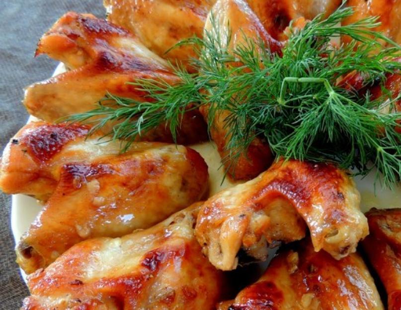 Пожарить куриные крылья в духовке. Куриные крылышки, запеченные в духовке, простые рецепты быстрых и вкусных крылышек