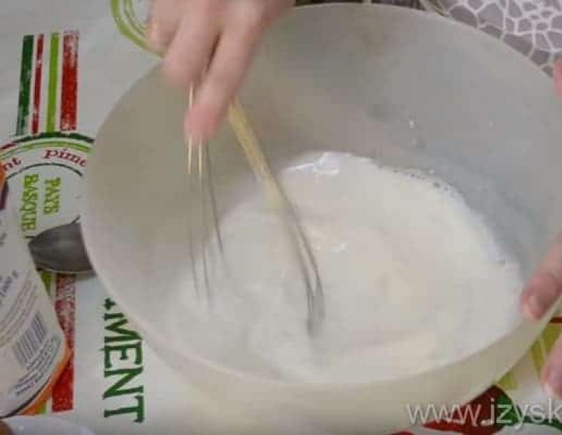 Как делать тесто из дрожжей. Дрожжевое тесто: основные правила. Рецепт приготовления из сухих дрожжей на воде