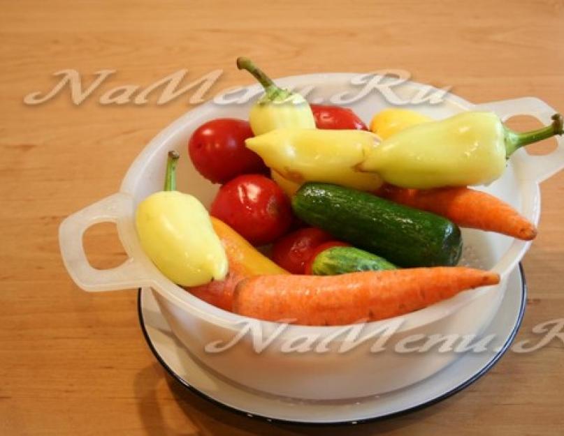 Приготовить квашеное овощное. Как засолить помидоры с огурцами. Овощное ассорти на зиму: рецепты консервации