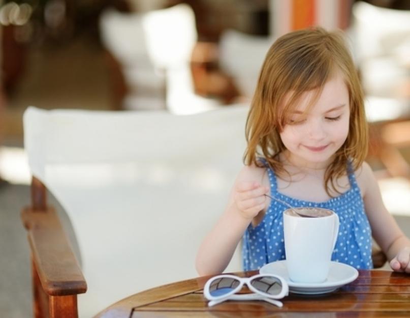 Как приготовить кофейный напиток ребенку. Как приготовить полезный кофейный напиток. Почему детям нельзя пить натуральный кофе