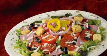 Mga salad ng Italyano hakbang-hakbang na recipe ng Italian salad