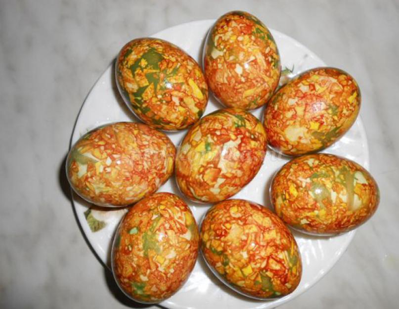 Оригинальные способы окраски яиц. Как правильно красить яйца на Пасху? Покраска яиц разными способами Как покрасить яйца с помощью ваты