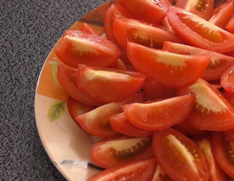 Маринованные помидоры кусочками с луком на зиму. Бесподобные помидоры с луком на зиму