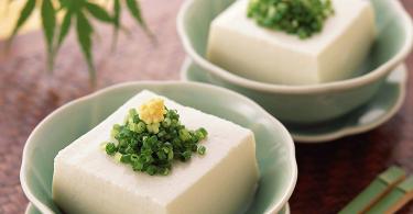 Tofu - šteta i korist.  Tofu od sojinog sira: sastav.  Tofu sir - šta je to, od čega se pravi i kako se jede?  Od čega se pravi tofu?