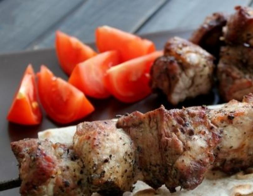 Как замариновать шашлык из свинины по армянски. Армянский шашлык из свинины: секреты от мастера