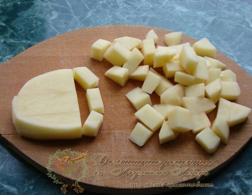 Картофель тушеный с капустой и тушенкой. Тушеная капуста с картошкой: золотые рецепты с фото