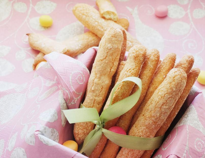 Biscuits tiramisu maison.  Composition des sticks du magasin Savoyardi.  Quelques secrets pour réaliser des biscuits savoiardi