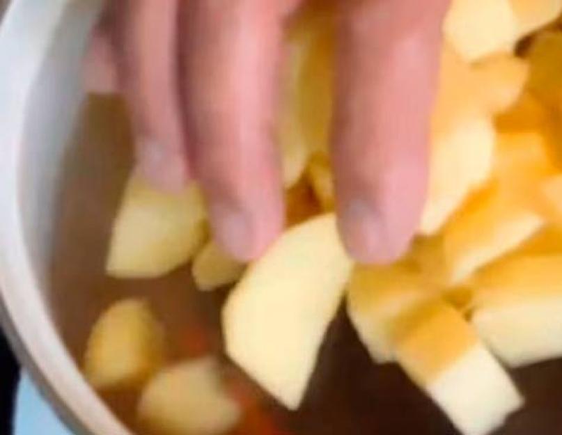 Как приготовить суп из щавеля с яйцом. Щавелевый суп: классические рецепты супа из щавеля с яйцом. Видео — Щавелевый суп