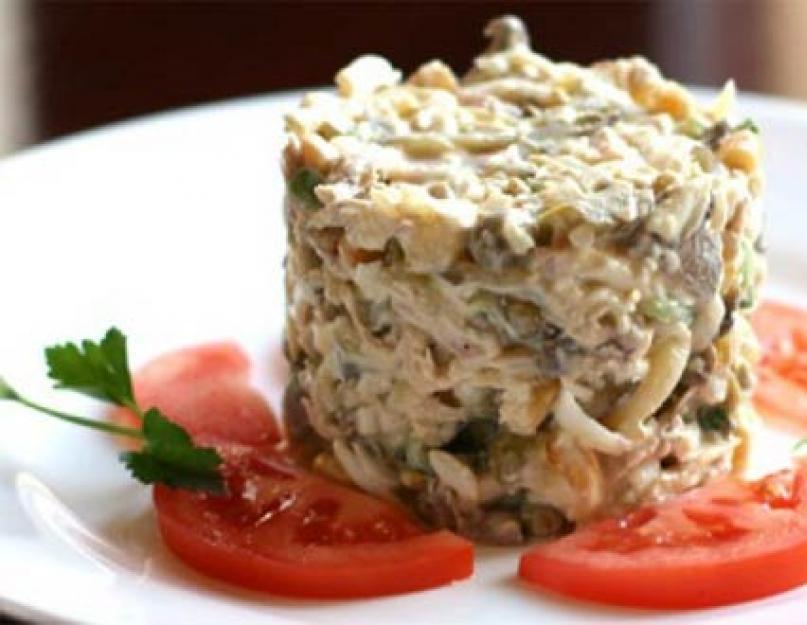 Салат из маринованных огурцов. Рецепты салатов с солёными огурцами