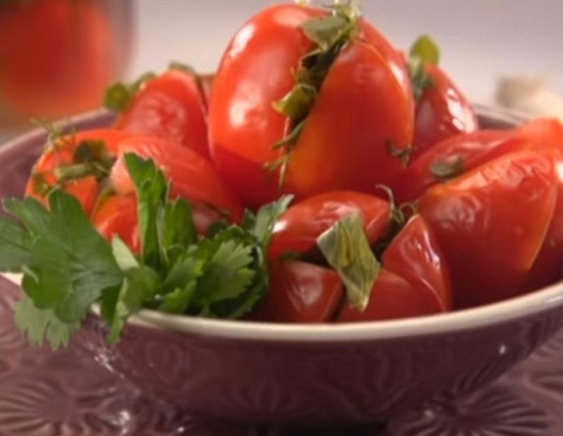 Помидоры острые на зиму по армянски. Как приготовить помидоры по-армянски – фаршированные помидоры с чесноком. Приготовление блюда такое