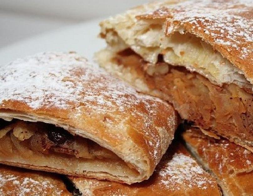 Que cuisiner pour le dessert avec de la pâte feuilletée.  Plat de pâte feuilletée simple : recettes