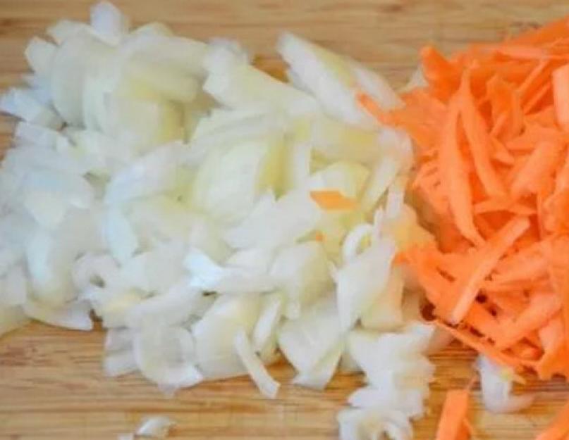  Замороженная зажарка для супа из моркови и лука