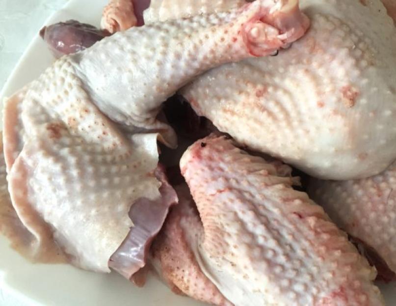 Combien de temps faire cuire le coq en gelée.  Coq en gelée.  Recette avec photo.  Délicieuse viande en gelée d'un coq adulte