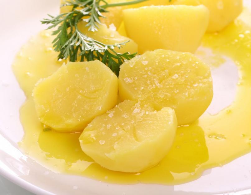 Калорийность вареной картошки в 100 граммах. Сколько калорий и витаминов в вареной картошке