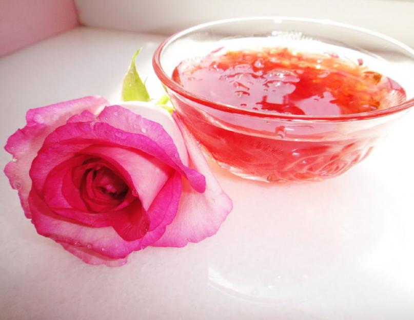 Confiture de pétales de rose.  Quelle rose convient à la confiture : variétés, leurs avantages et leurs inconvénients.  Confiture de pétales de rose maison - une délicieuse recette de friandise rose d'Alla Kovalchuk