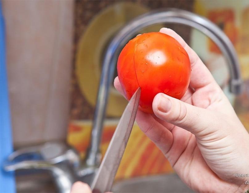 Малосольные помидоры с кинзой. Малосольные помидоры с зеленью и чесноком: рецепт быстрого приготовления и классический