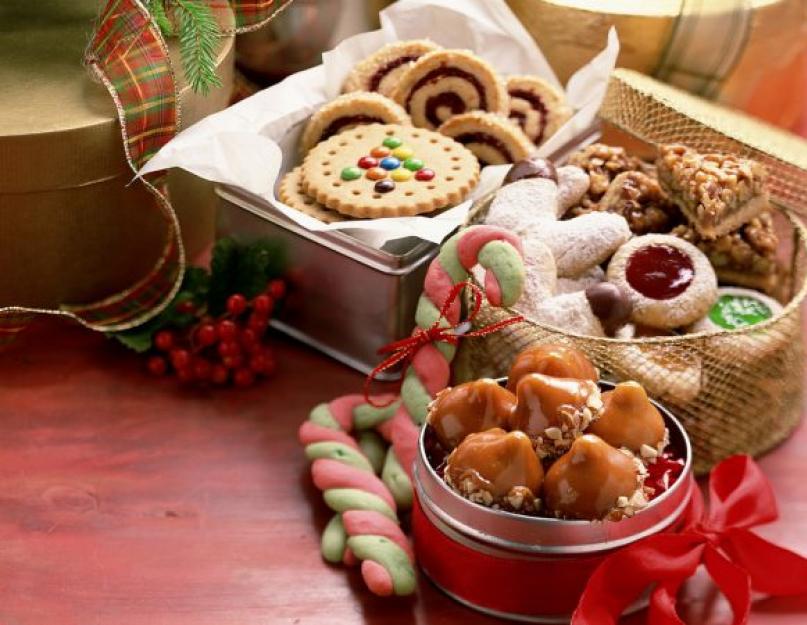 Новогоднее печенье: как приготовить? Глазированное новогоднее печенье в подарок