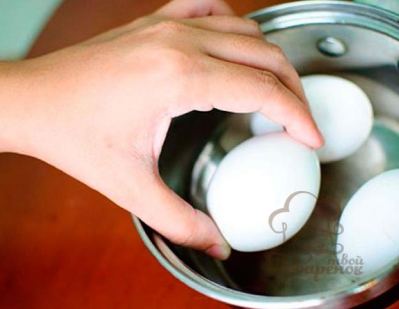 Как сделать яйцо в мешочек. Сколько и как варить яйца. Яйцо всмятку: сколько варить и что учесть