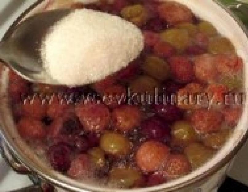 Приготовление киселя из свежих ягод. Кисель – исконно русское блюдо. Из ягод и крахмала