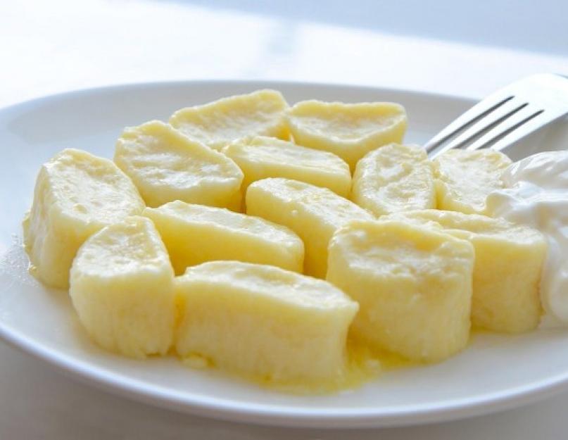 Comment cuisiner les raviolis d'un enfant paresseux.  Des boulettes paresseuses comme à la maternelle.  La recette la plus simple de boulettes paresseuses au fromage cottage