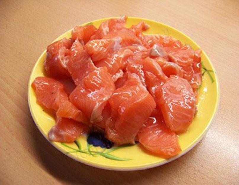 Засолка красной рыбы в коньяке: рецепт моего деда. Как засолить красную рыбу с водкой. Засолка форели с водкой или семги