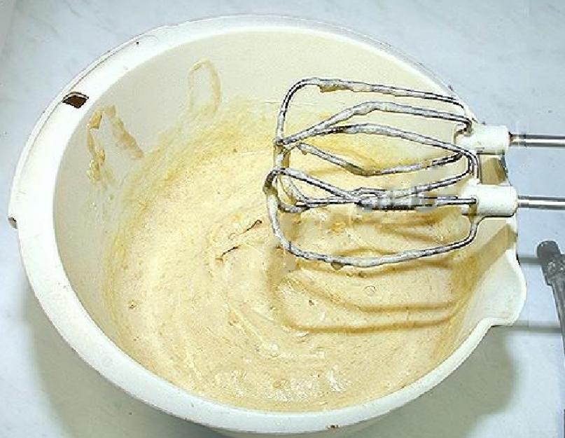 Crème de banane pour génoise.  Crème de banane à la liqueur.  Comment faire cuire une banane avec du lait concentré