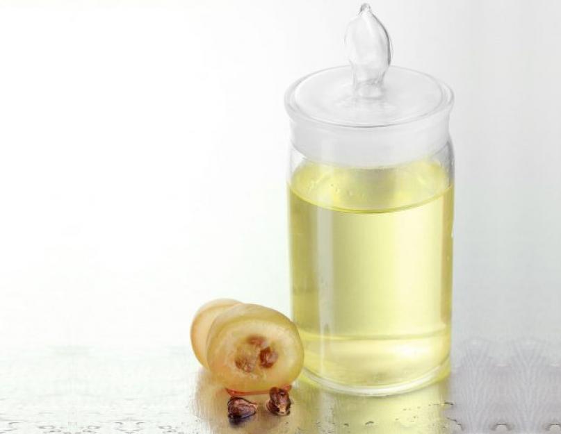 Натуральное масло из виноградных косточек, его применение в косметологии. Польза и вред масла из виноградных косточек