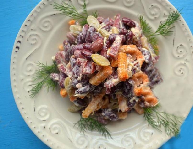 Salade de haricots, saucisses et carottes.  Recettes culinaires et recettes photo.  Délicieuse recette avec des tomates