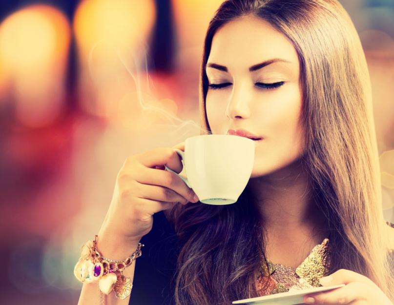 Можно ли при кормлении грудью пить кофе. Кофе с добавлением молока или сливок. Доктор Комаровский о кофе при лактации