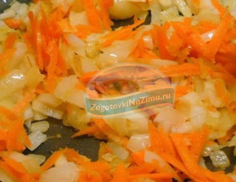 Консервированный перец с морковкой и луком. Морковь с болгарским перцем на зиму