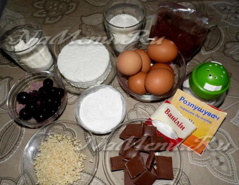  Шоколадный пирог с творожными шариками, рецепт для мультиварки