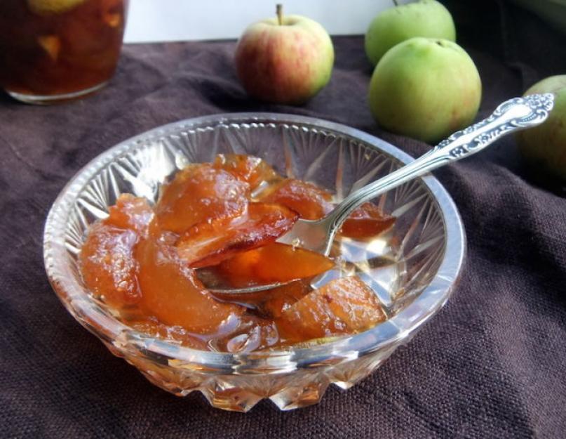 Comment faire de la confiture de pommes émeraude.  Confiture de pommes ambrée en tranches : une recette classique.  Assaisonnements pour une délicieuse confiture de pommes