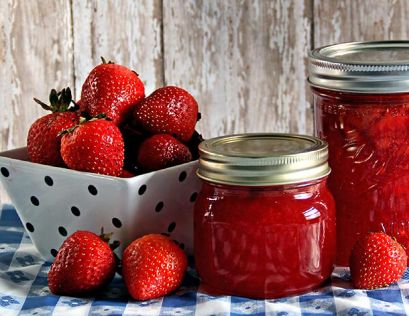 Comment faire une recette de confiture de fraises.  Confiture de fraises (ou confiture ?).  Confiture de fraises délicieuse et épaisse pour l'hiver