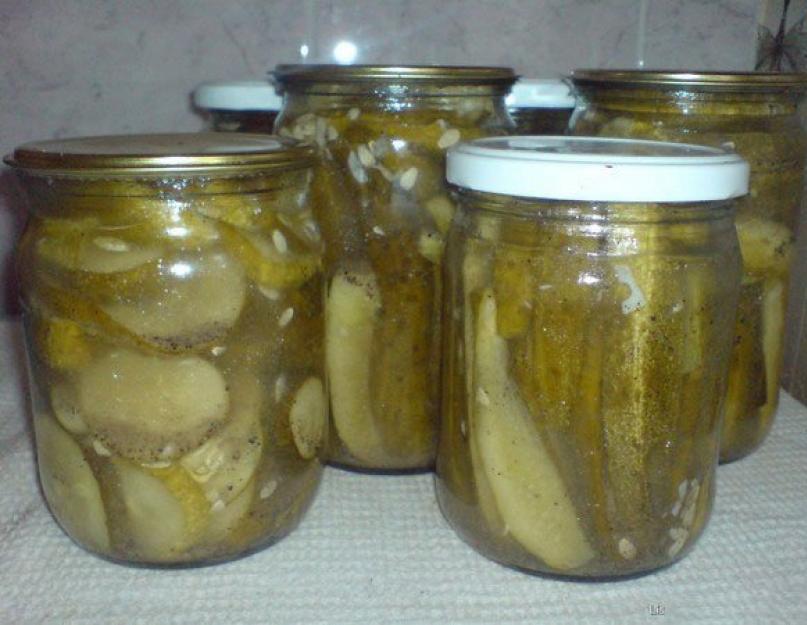 Concombres épicés pour l'hiver à la moutarde.  Concombres marinés à la moutarde pour l'hiver.  Recette de concombres marinés à la moutarde pour l'hiver