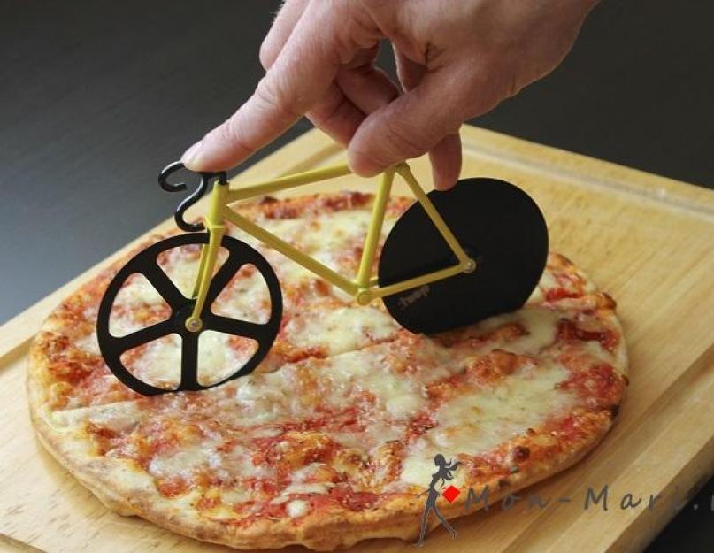 Калорийность пиццы с колбасой и сыром. Сколько может быть калорий в пицце